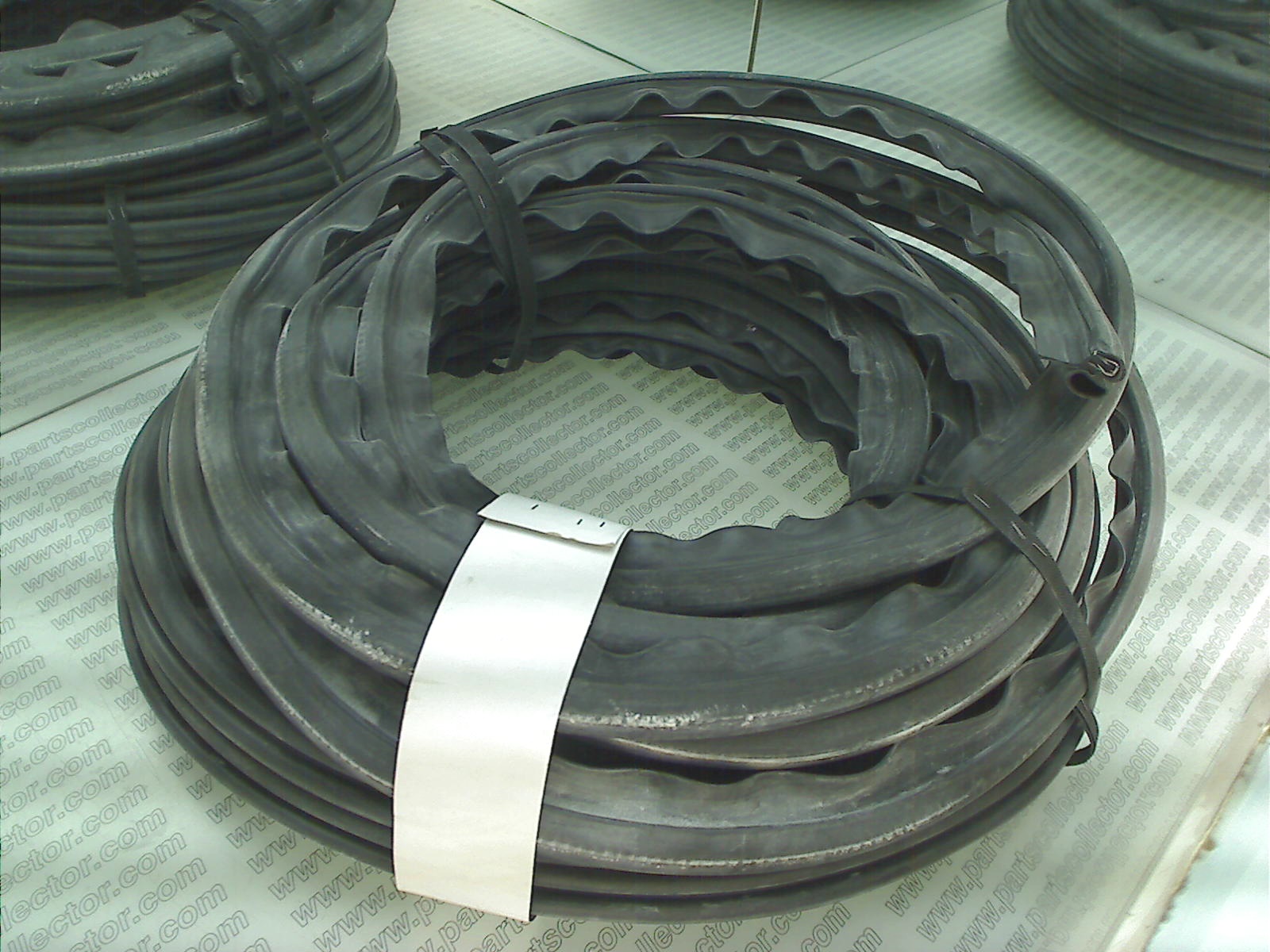 RUBBER DOOR SEAL